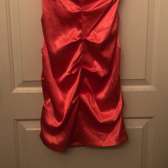 Cocktail dress - Picture 2 of 3